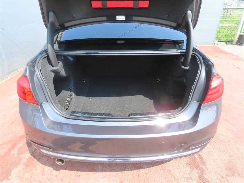 BMW 3 series - Vista 5