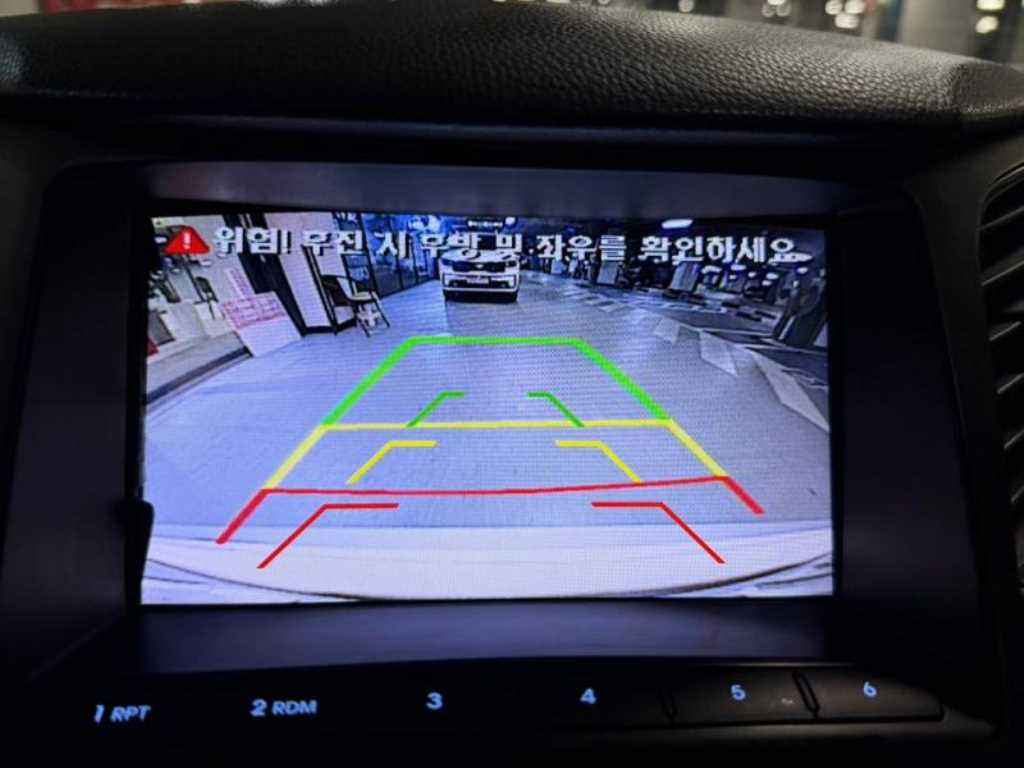 HYUNDAI Grandeur - Vista 12