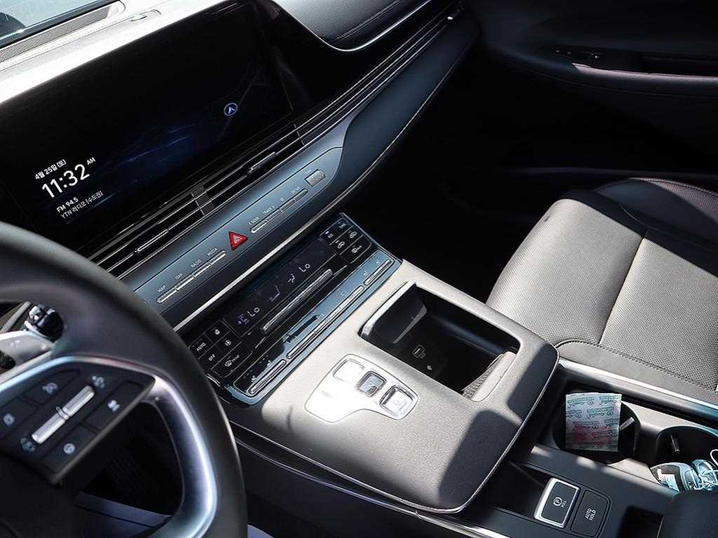 HYUNDAI Grandeur - Vista 10