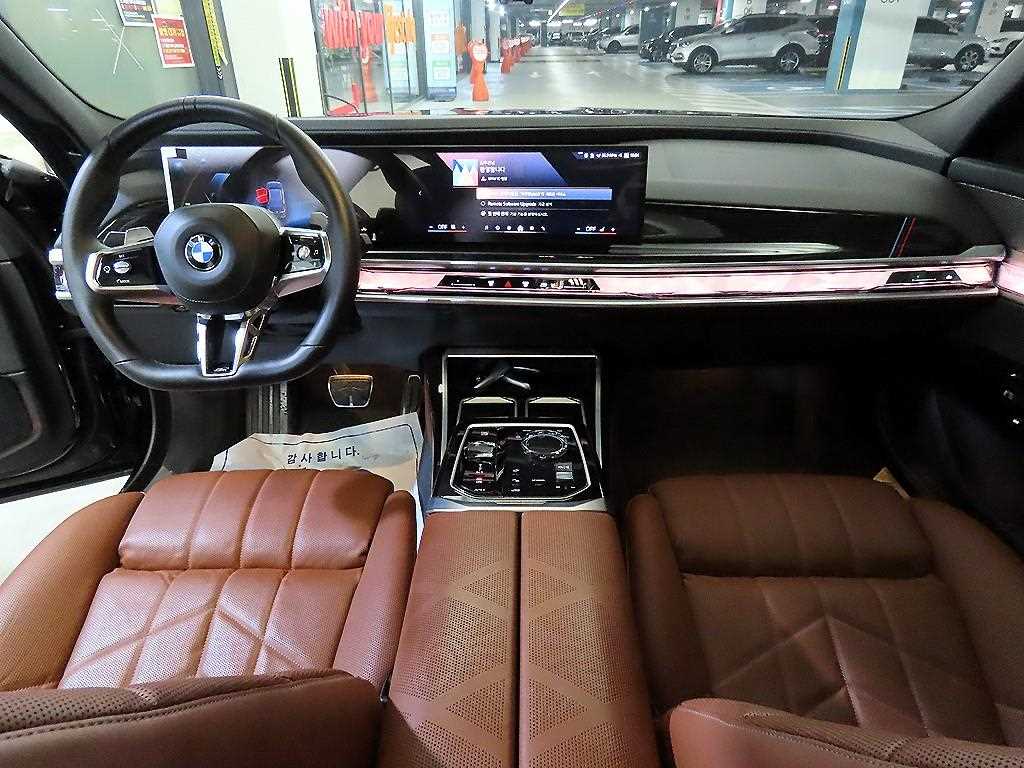 BMW 7 Series - Vista 10