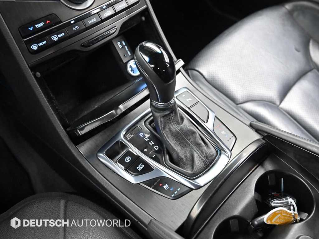 HYUNDAI Grandeur - Vista 9