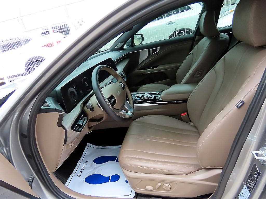 KIA K8 - Vista 5