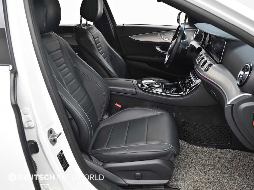Mercedes Benz E class - Vista 10