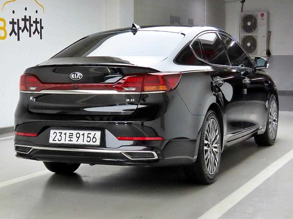 KIA K7 - Vista 4