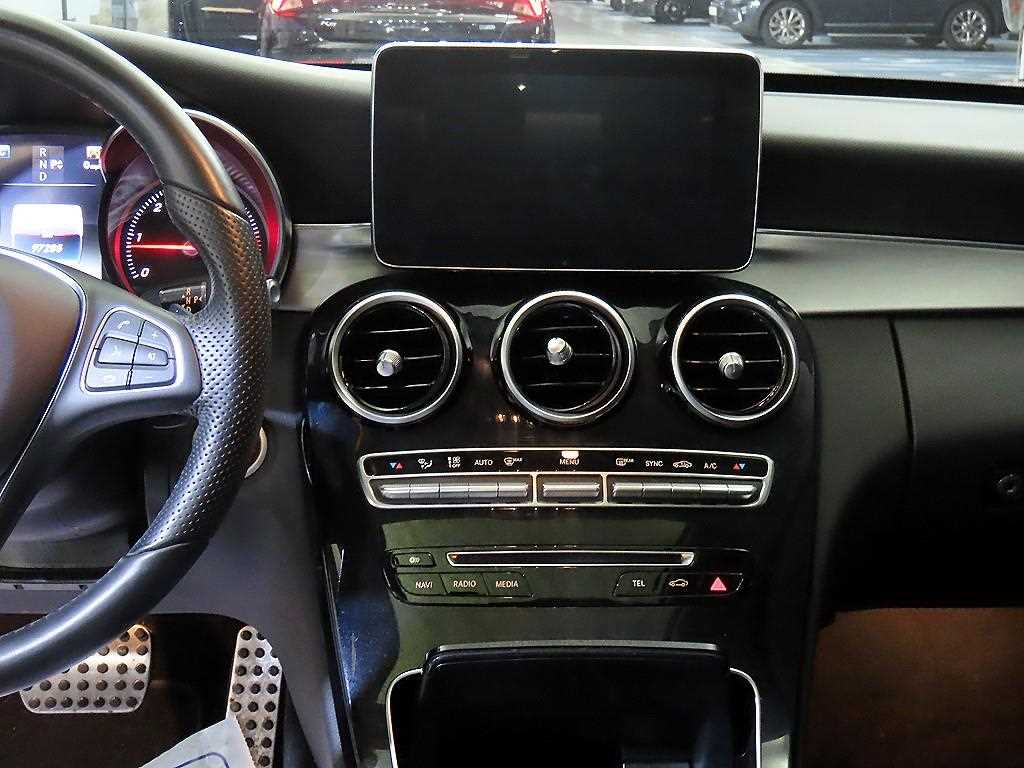 Mercedes Benz C Class - Vista 11