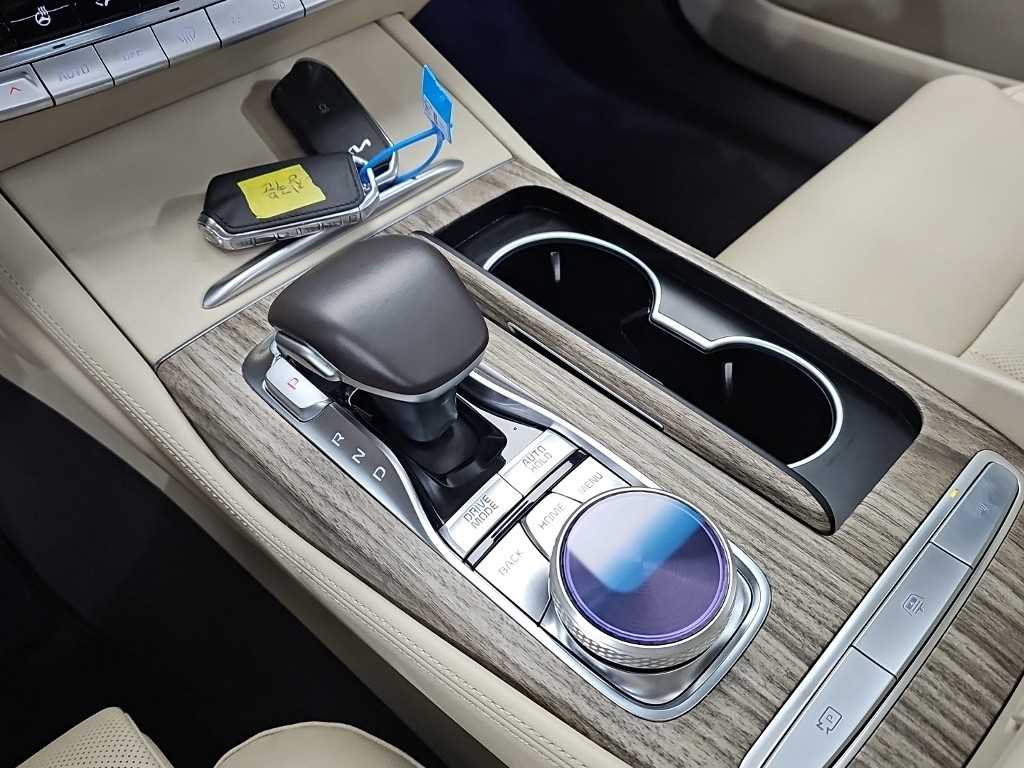 KIA K9 - Vista 8