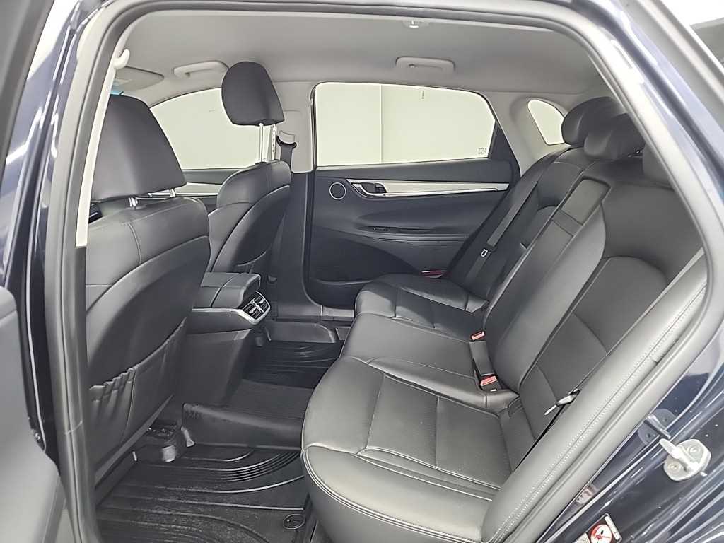 HYUNDAI Grandeur - Vista 12
