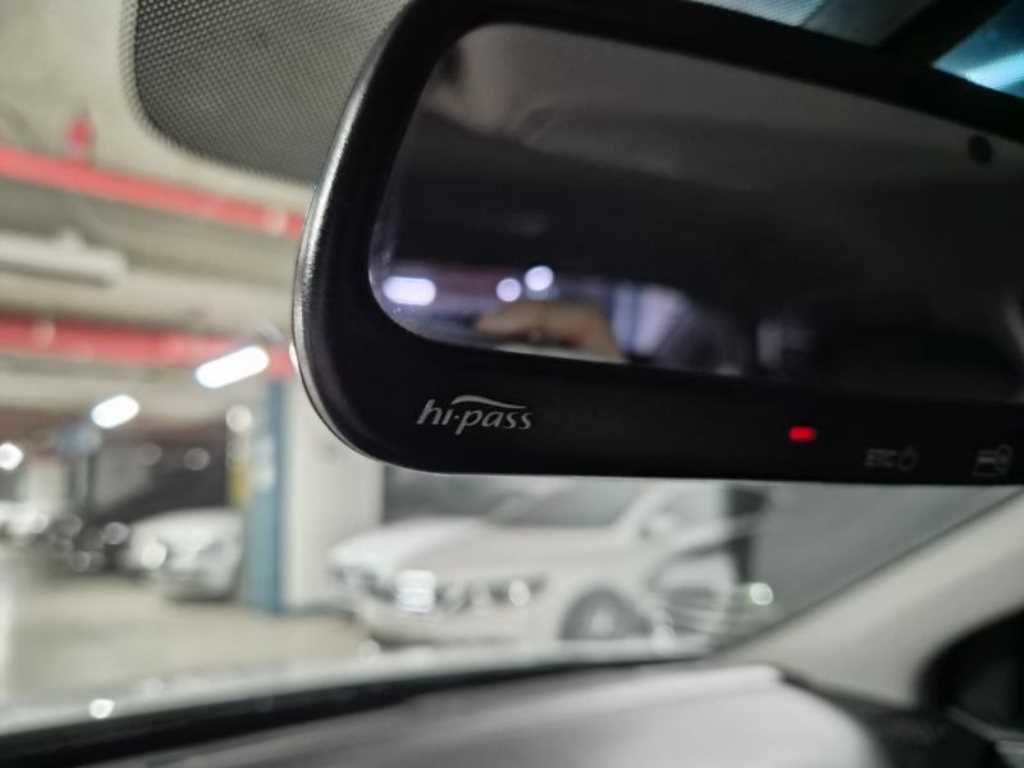 HYUNDAI Sonata - Vista 12