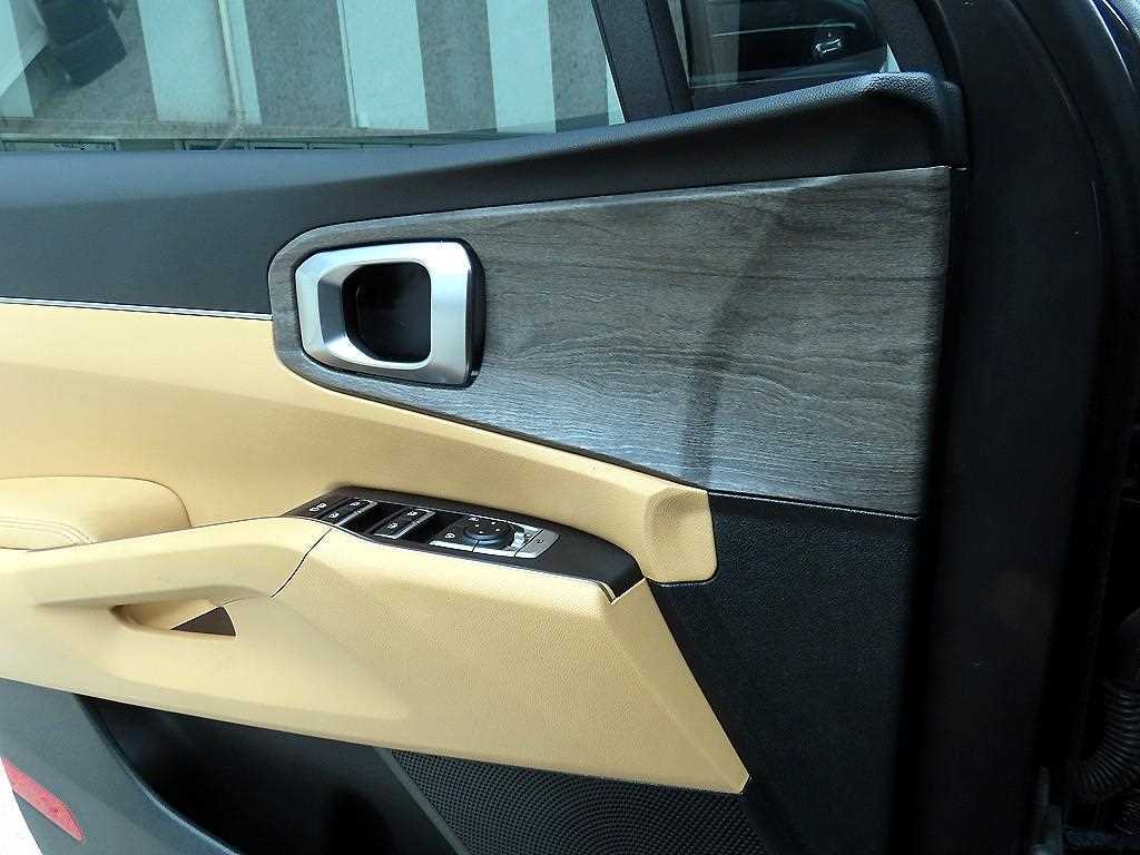 KIA Sorento - Vista 11