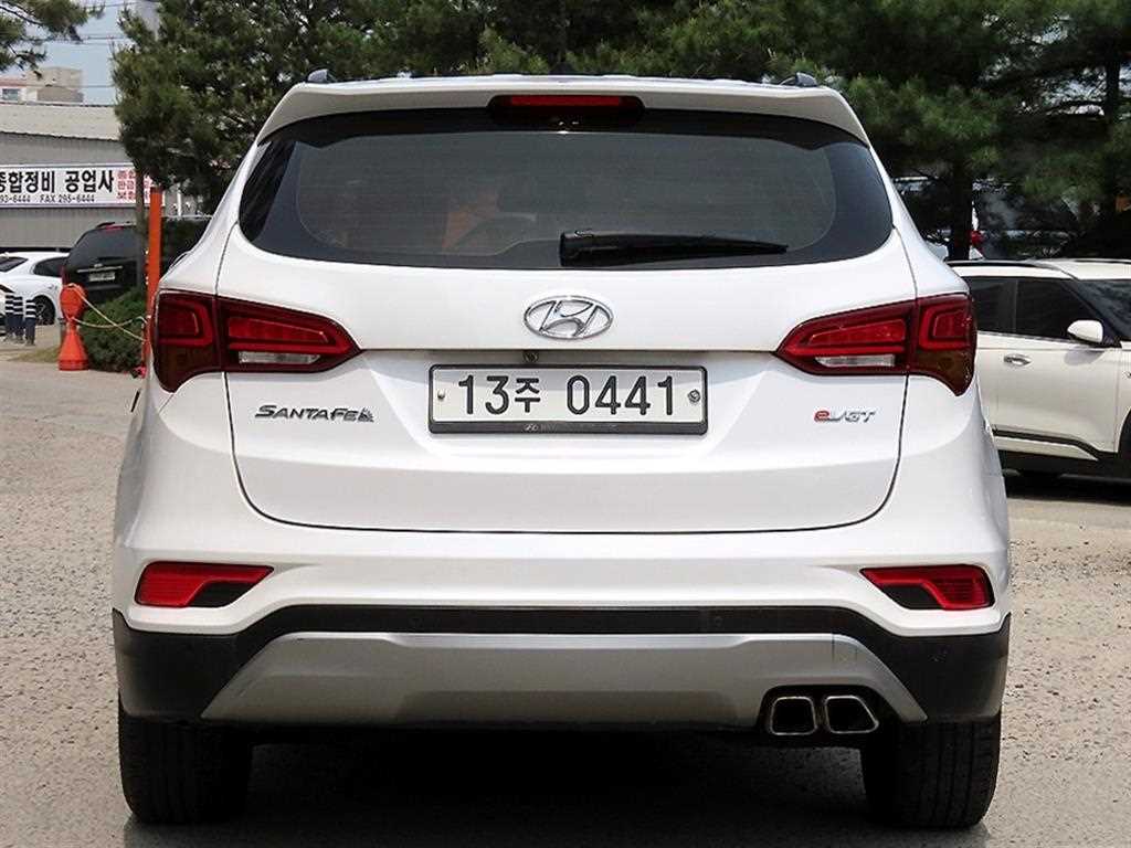 HYUNDAI Santa Fe - Vista 4
