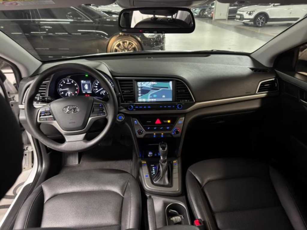 HYUNDAI Avante 2018 - Importación desde Corea - HF Imports Iquique - Foto 18