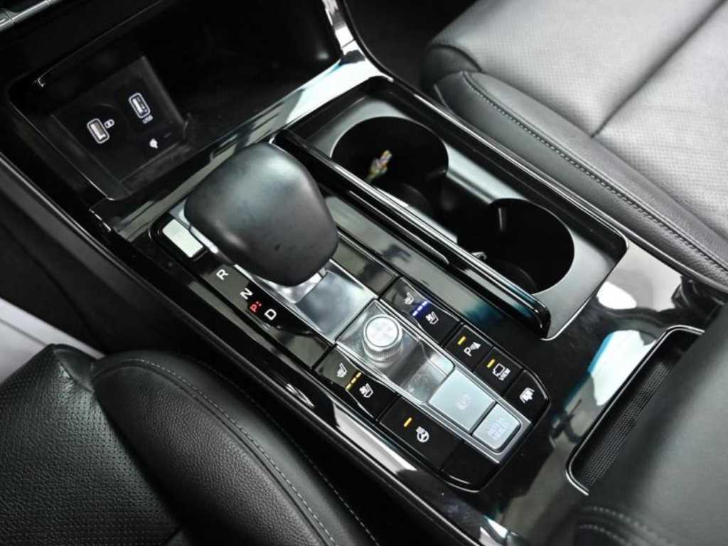 KIA K7 - Vista 9