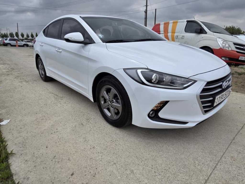 HYUNDAI Avante 2018 - Importación desde Corea - HF Imports Iquique - Foto 17