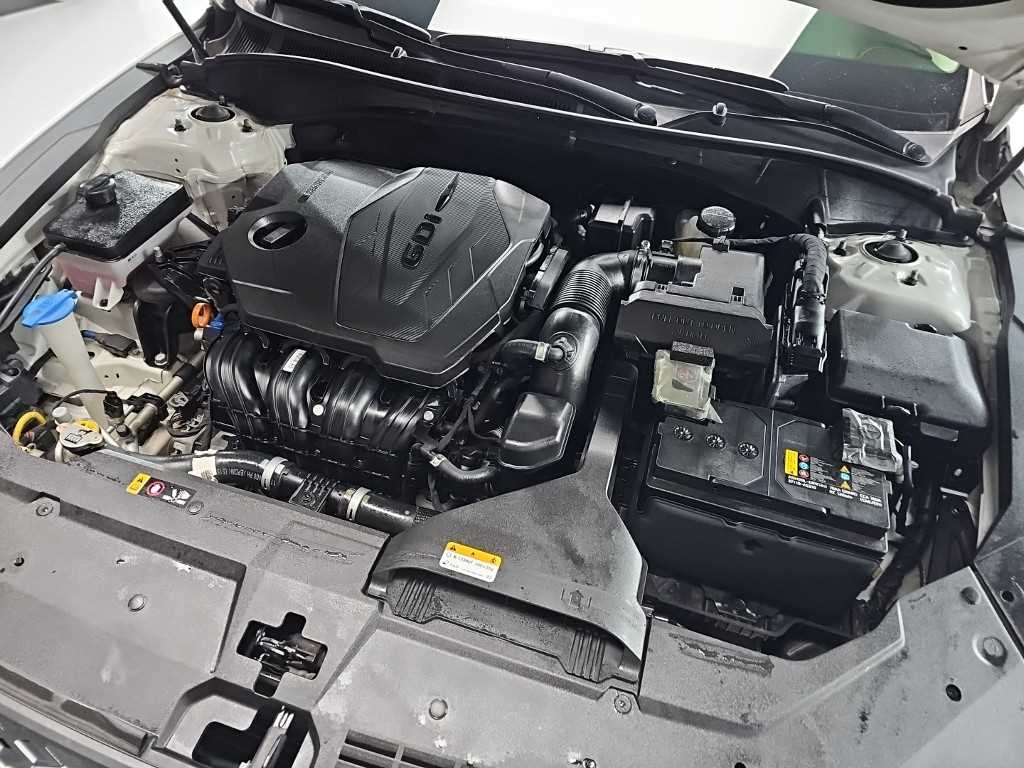 HYUNDAI Grandeur - Vista 5