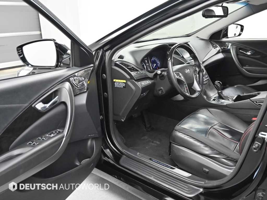 HYUNDAI Grandeur - Vista 11