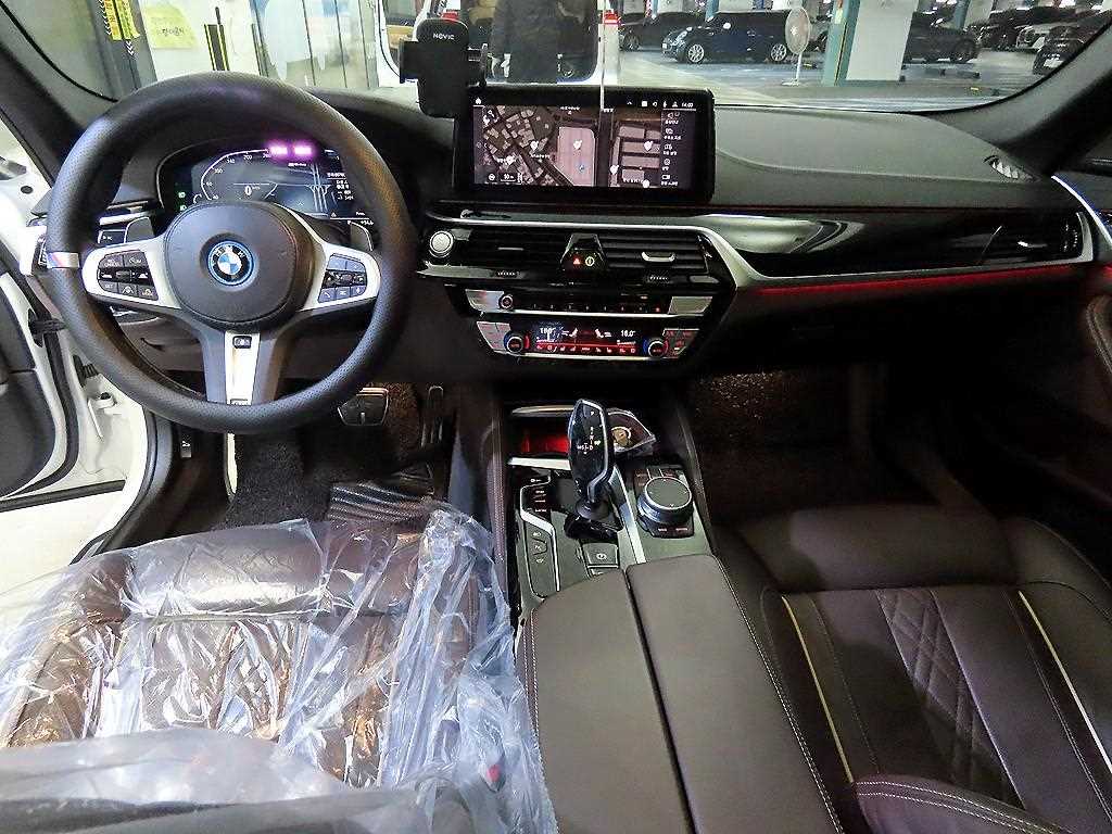 BMW 5 Series - Vista 10