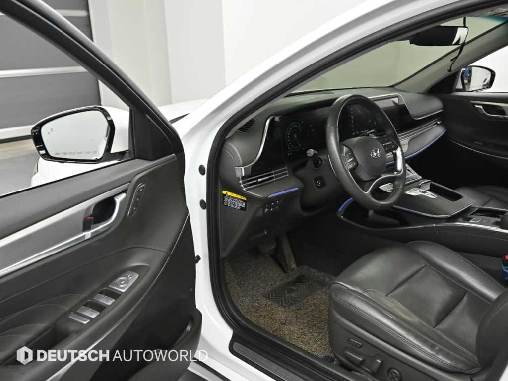 HYUNDAI Grandeur - Vista 11
