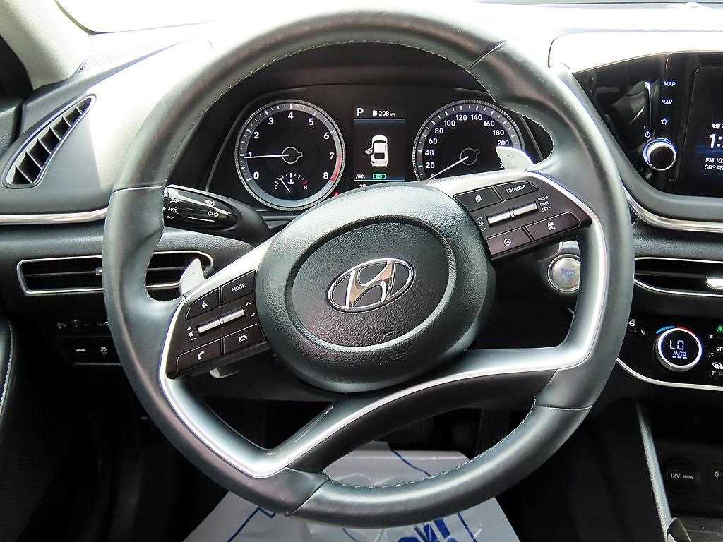 HYUNDAI Sonata - Vista 7
