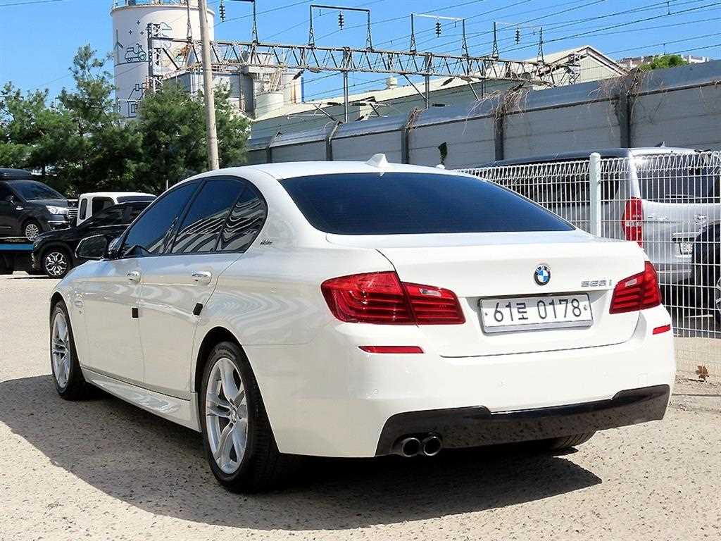 BMW 5 Series - Vista 3