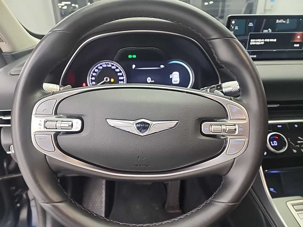 Genesis GV80 - Vista 9