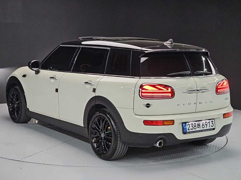 Mini Clubman - Vista 4