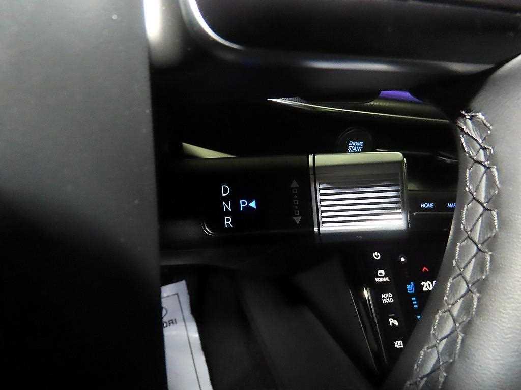 HYUNDAI Grandeur - Vista 12