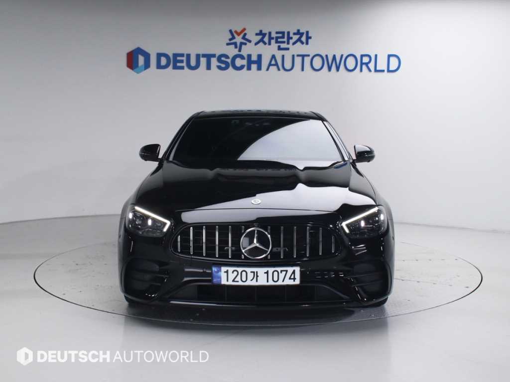 Mercedes Benz E class - Vista 3