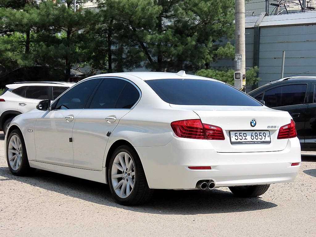 BMW 5 Series - Vista 3
