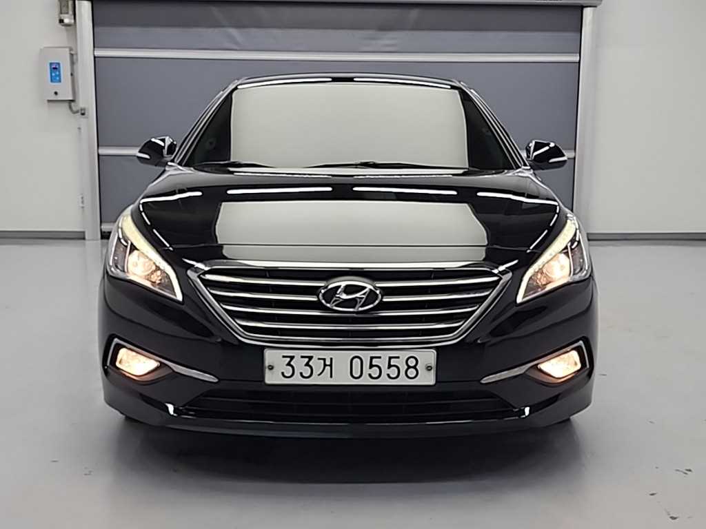 HYUNDAI Sonata - Vista 2