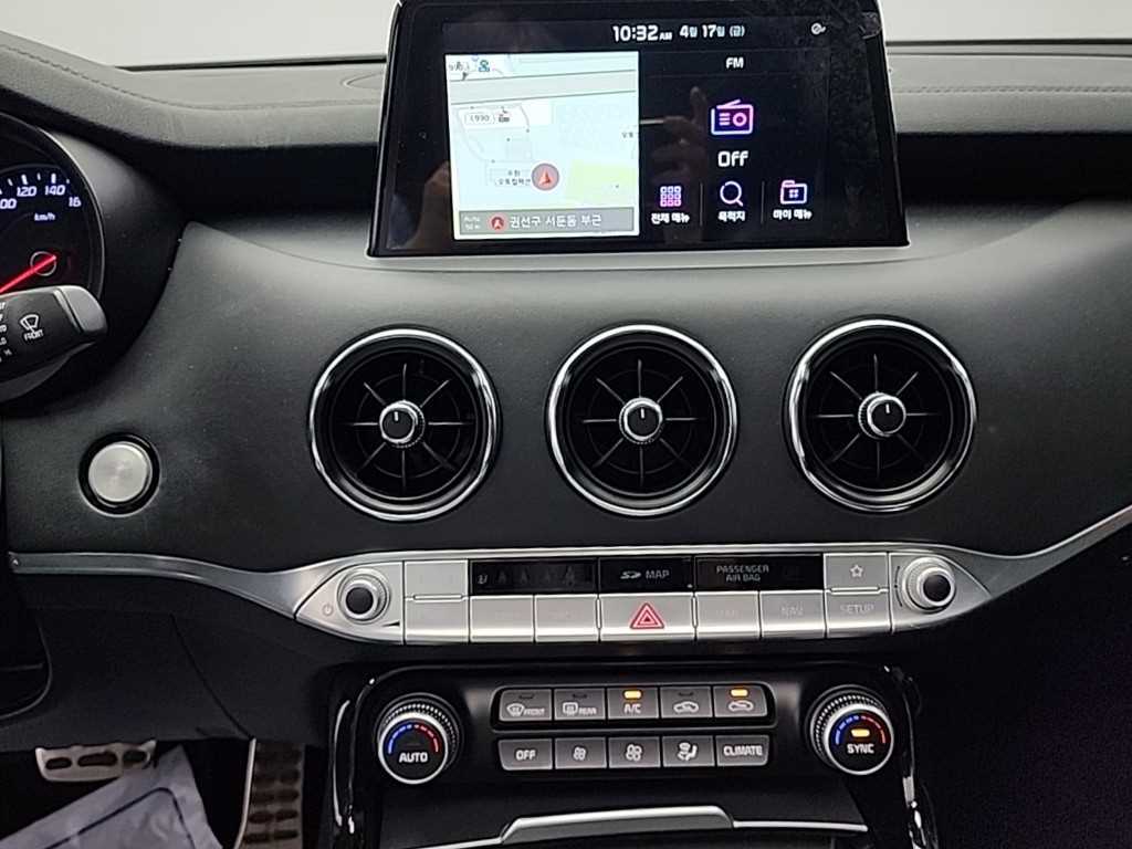 KIA Stinger - Vista 10