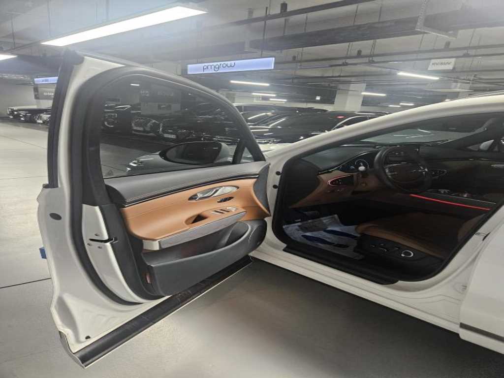 Genesis GV70 2024 Blanco - Importación desde Corea - HF Imports Iquique - Foto 19