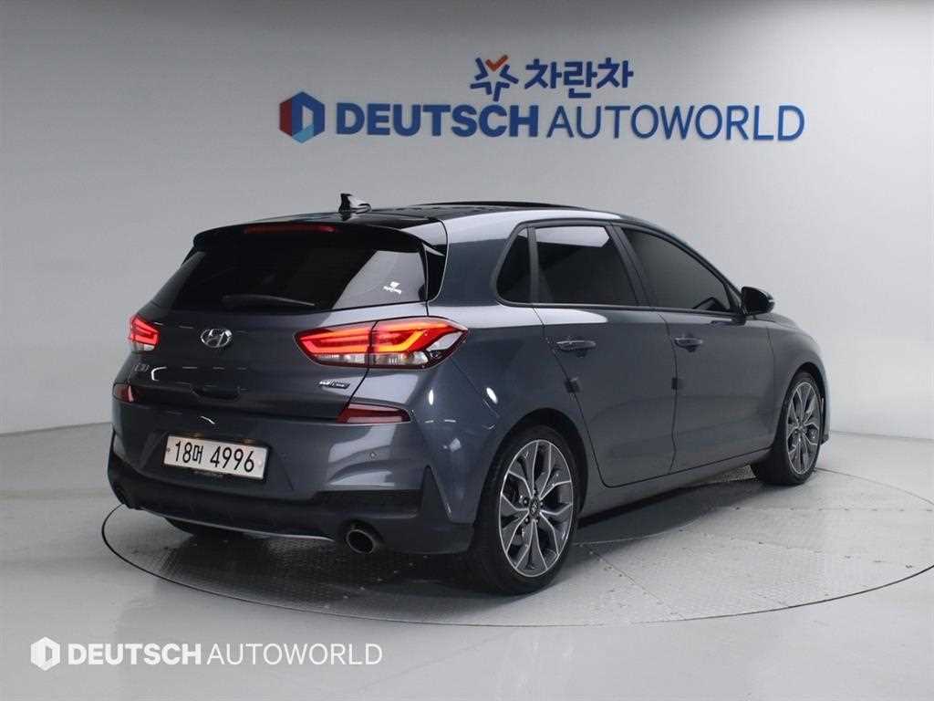 HYUNDAI i30 - Vista 2