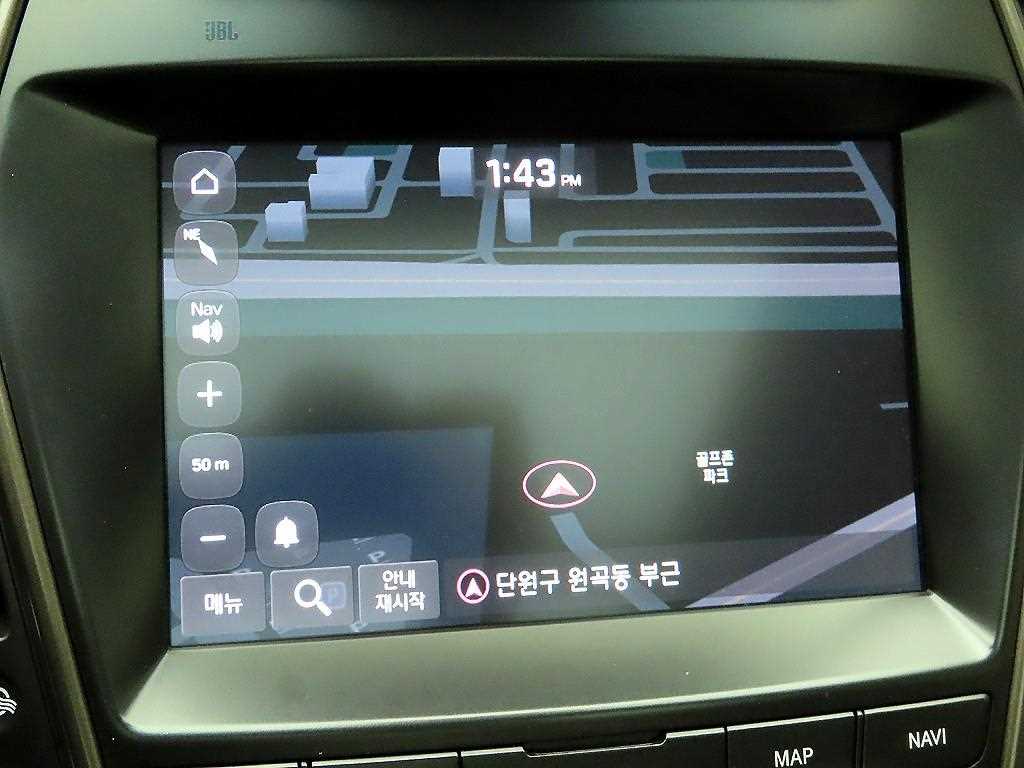 HYUNDAI Maxcruz - Vista 9
