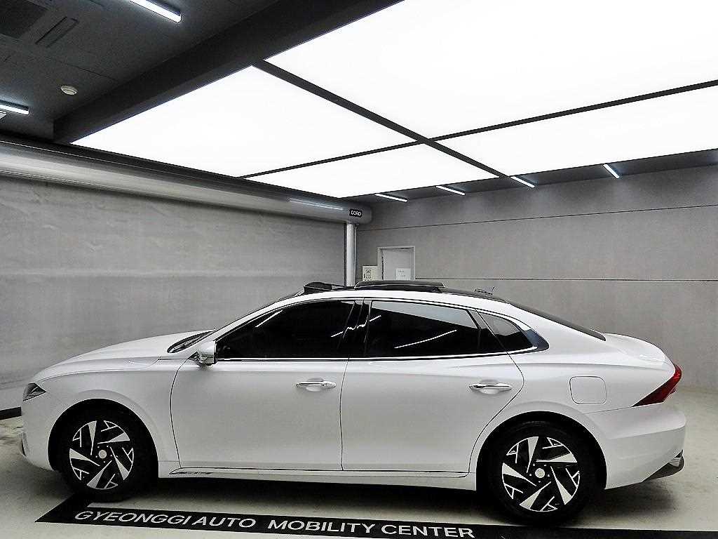 HYUNDAI Grandeur - Vista 4