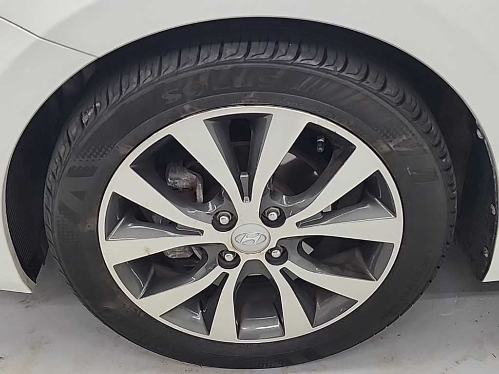 HYUNDAI Accent 2014 Blanco - Importación desde Corea - HF Imports Iquique - Foto 18