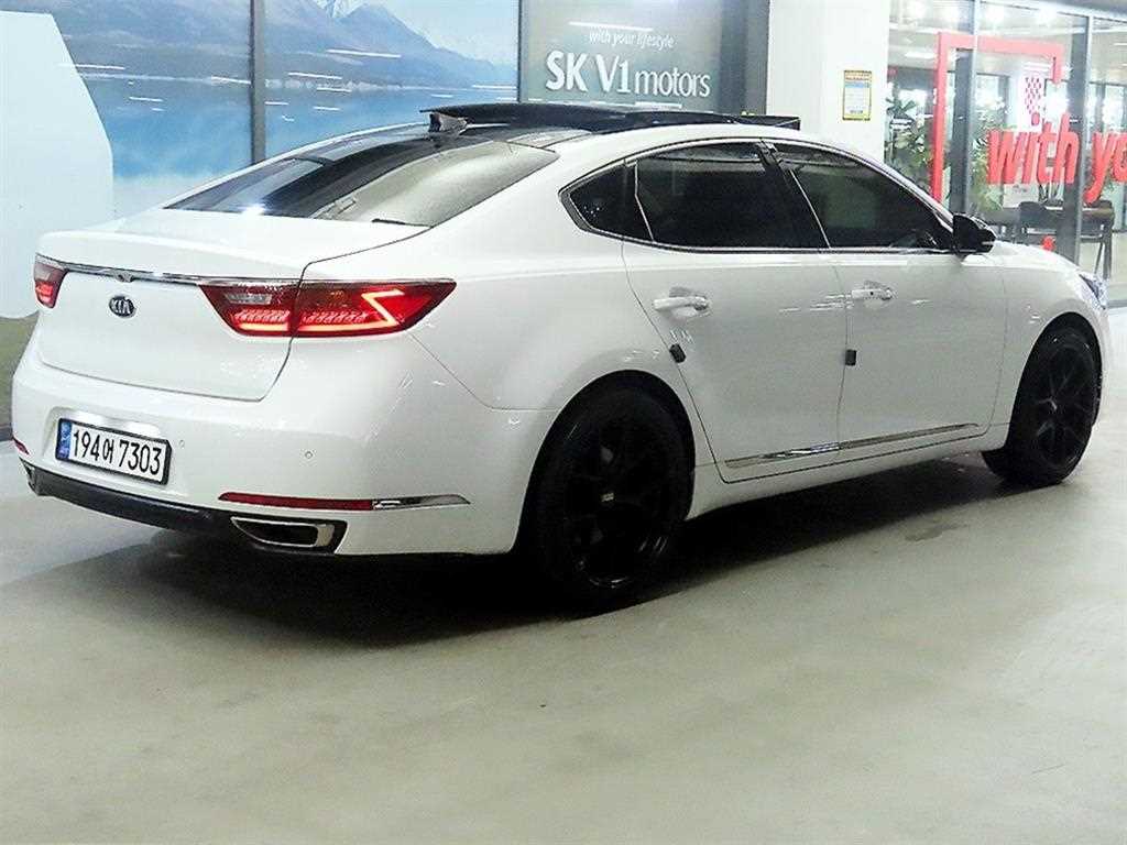 KIA K7 - Vista 4
