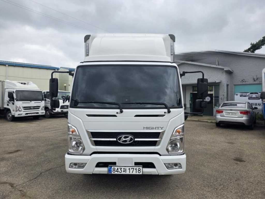 medium and large cargo truck - Vista 2