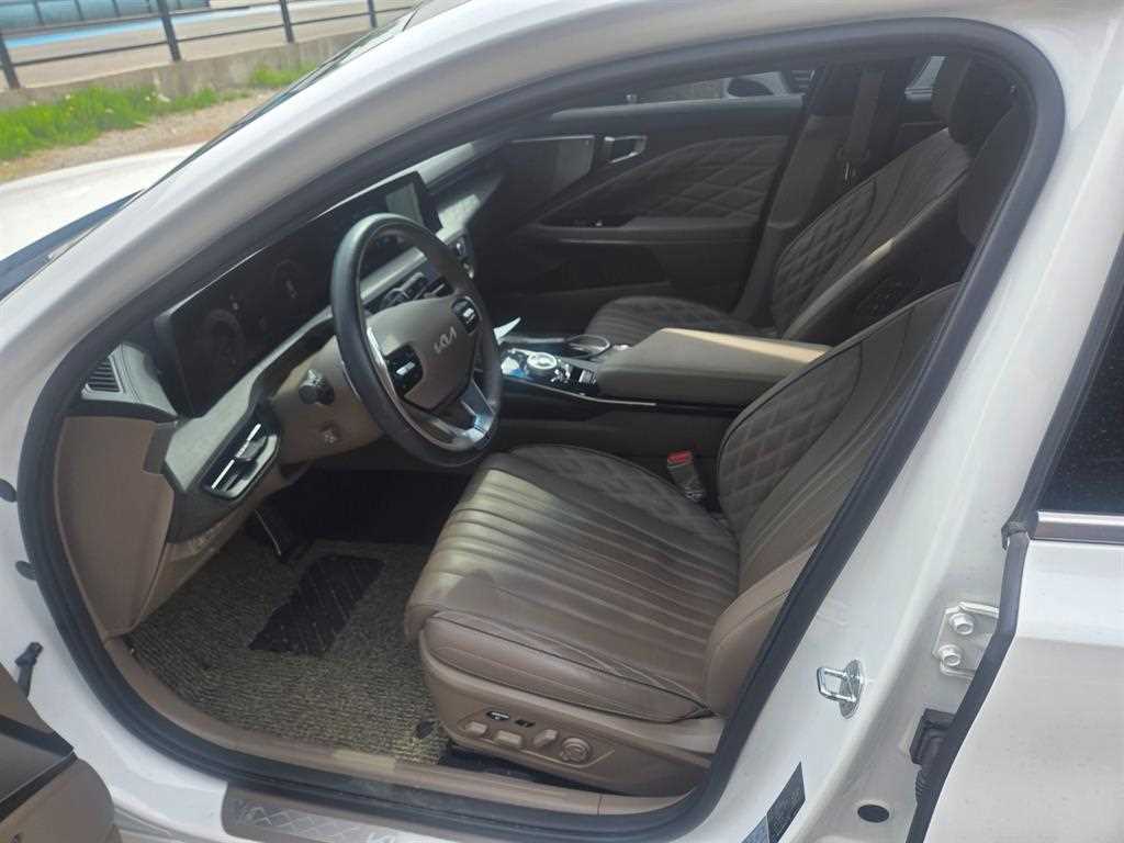 KIA K8 - Vista 3