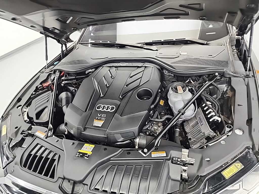 Audi A8 - Vista 5