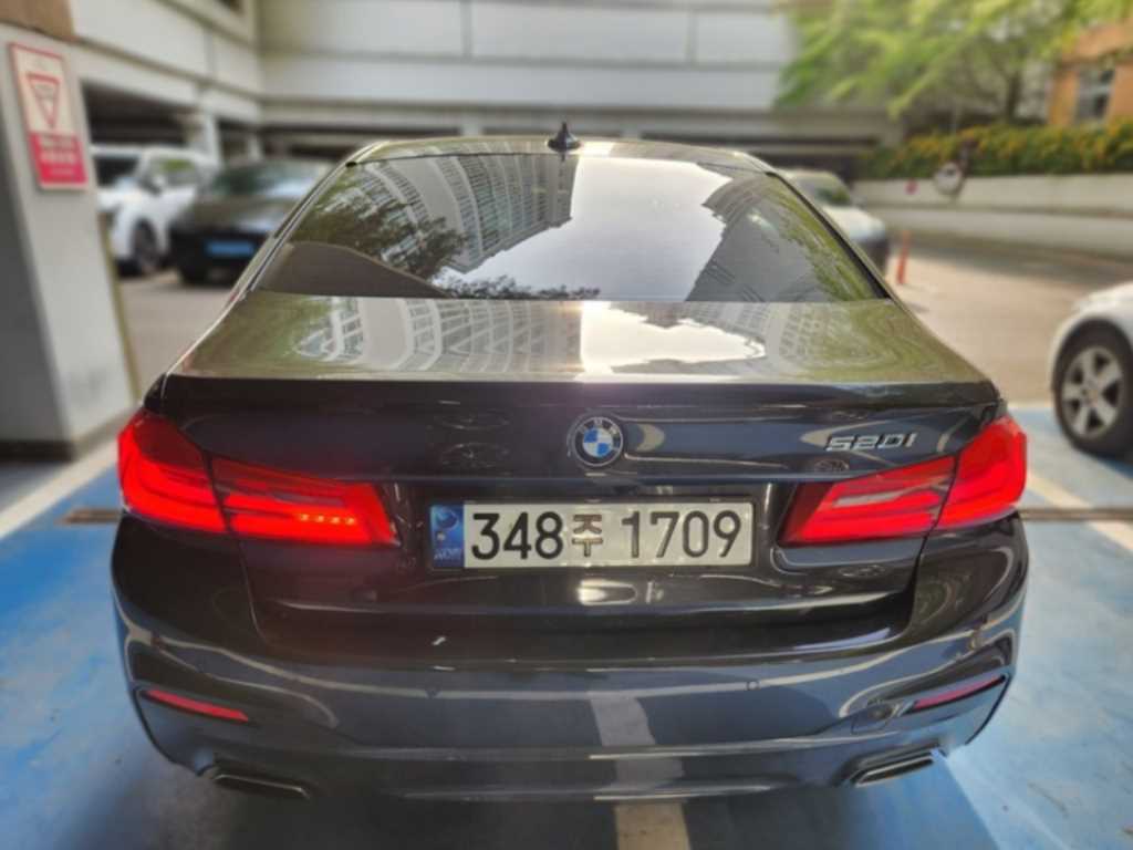 BMW 5 Series - Vista 4