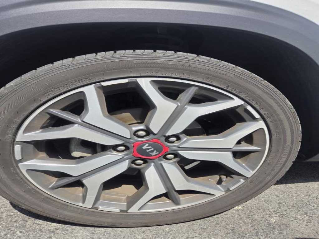 KIA Seltos - Vista 9