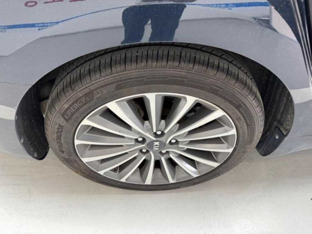 KIA K7 - Vista 6