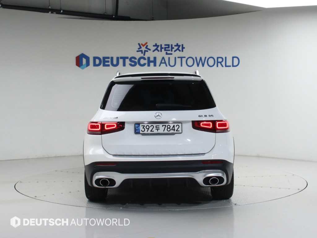 Mercedes Benz GLB Class - Vista 4