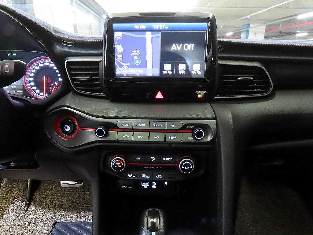 HYUNDAI Veloster - Vista 11