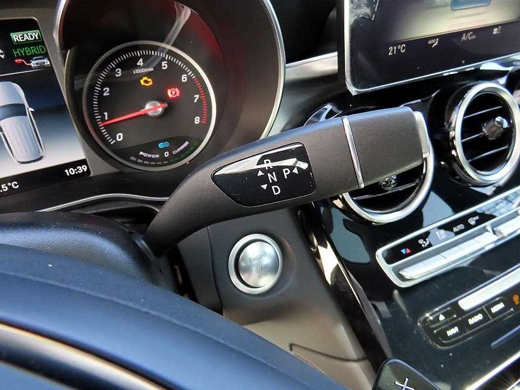 Mercedes Benz GLC Class - Vista 11