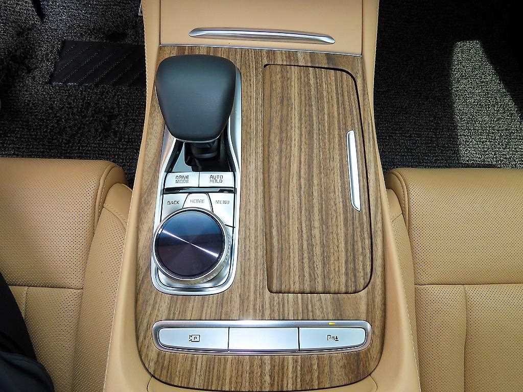 KIA K9 - Vista 12