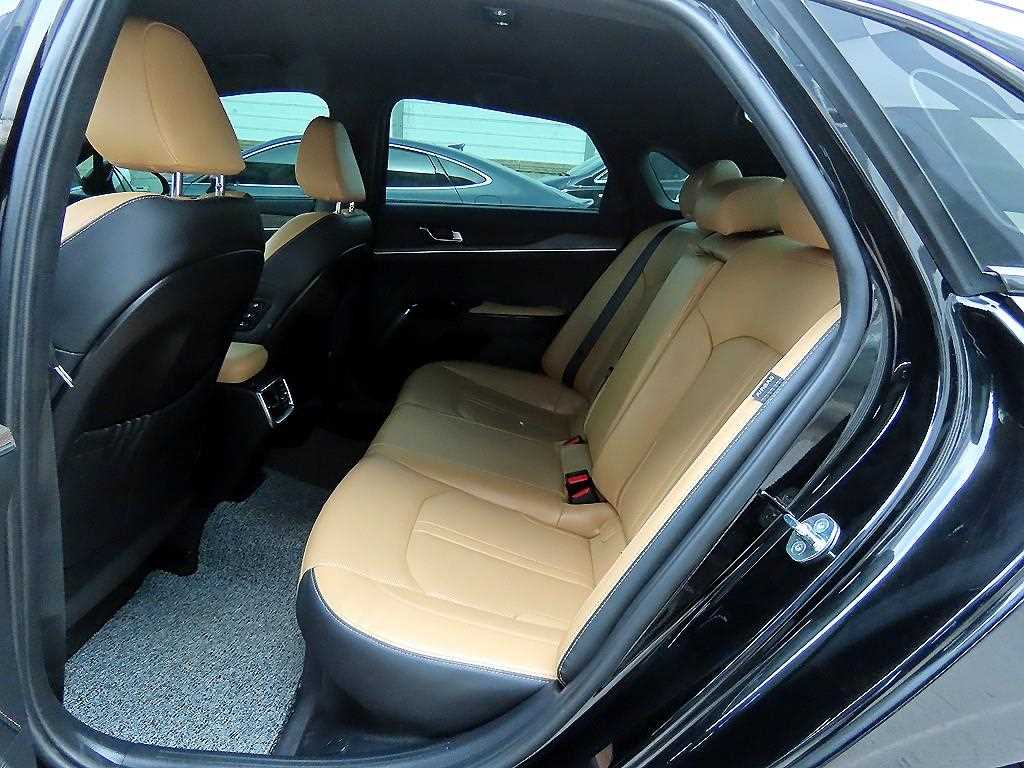 KIA K5 - Vista 6