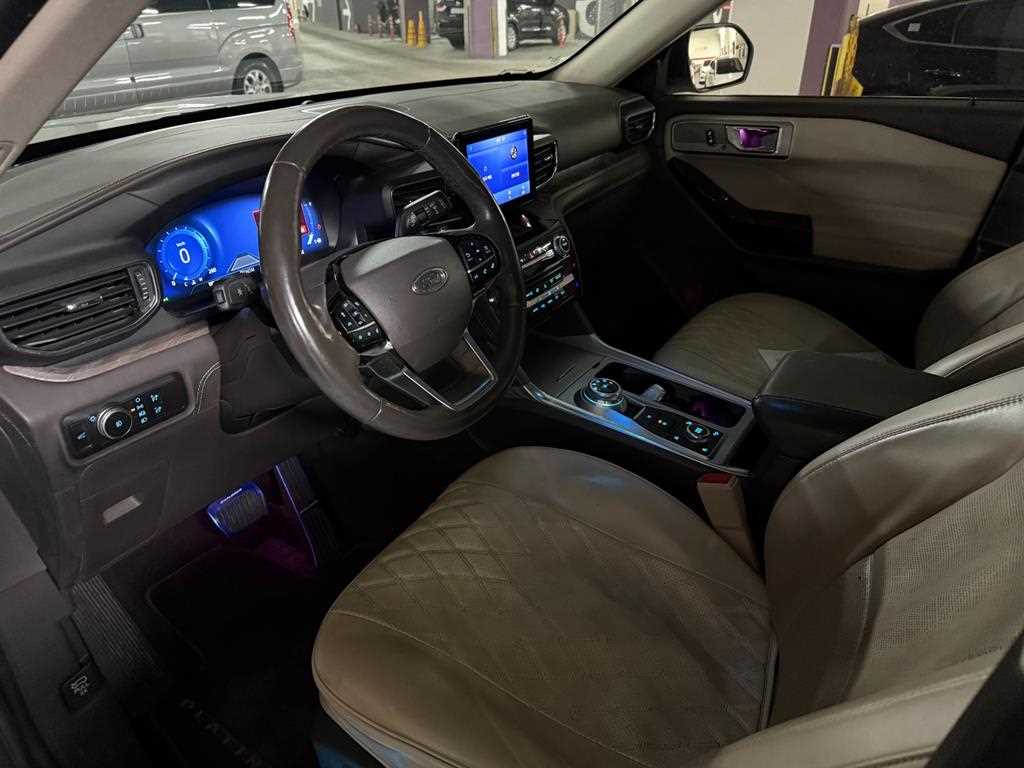 Ford Explorer - Vista 6