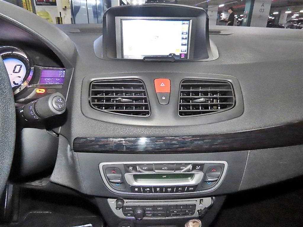 SAMSUNG SM3 - Vista 11