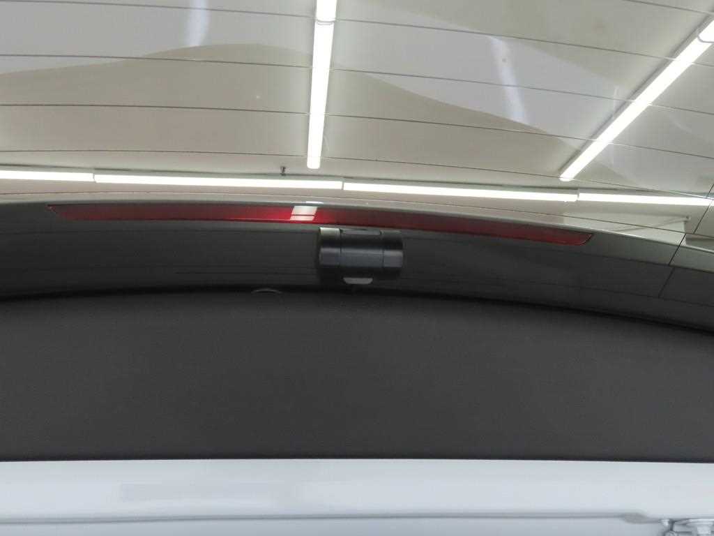 SAMSUNG QM6 2022 Blanco - Importación desde Corea - HF Imports Iquique - Foto 17